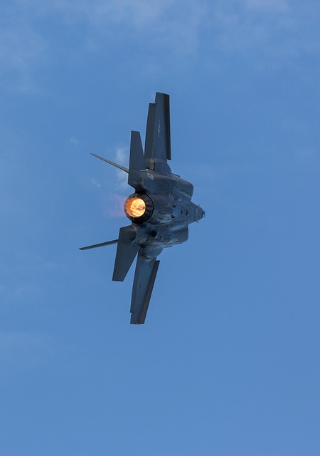 B52 Tài Xỉu F35 - Trải nghiệm đánh bài online tại Swindon Spitfires FC
